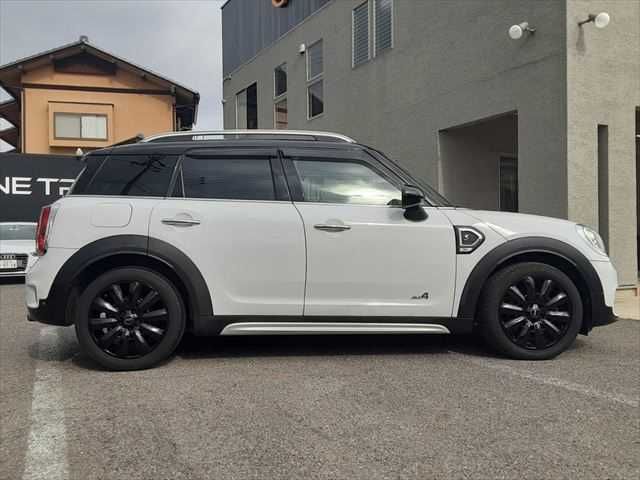 BMW MINI COOPER SD CROSSOVER