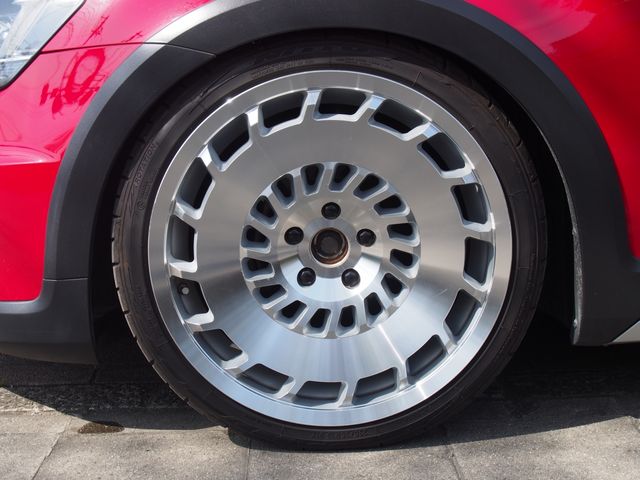 VOLKSWAGEN GOLF Alltrack