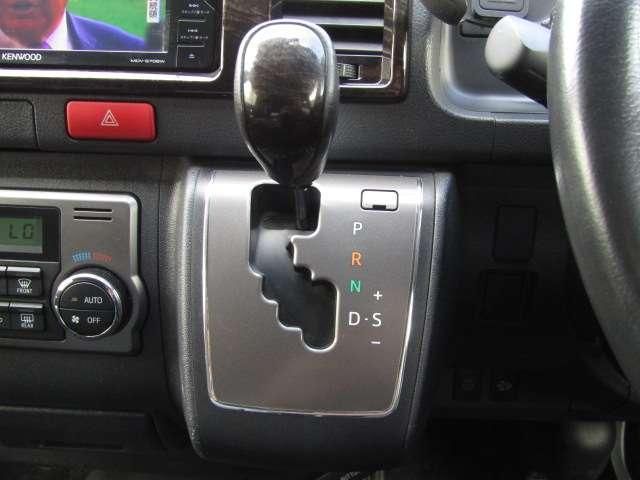 HIACE van 2WD