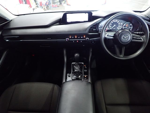 MAZDA3 SEDAN