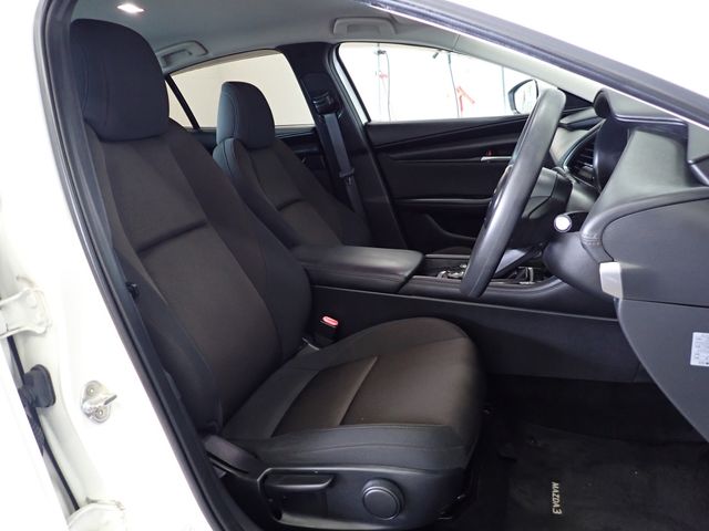 MAZDA3 SEDAN