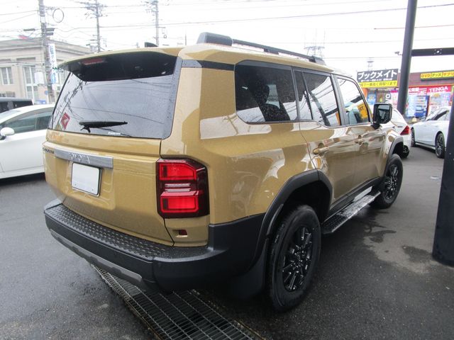 LANDCRUISER 250