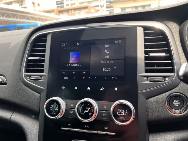 RENAULT MEGANE hatchback