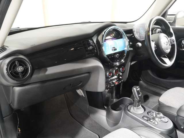 MINI COOPER D 5DOOR