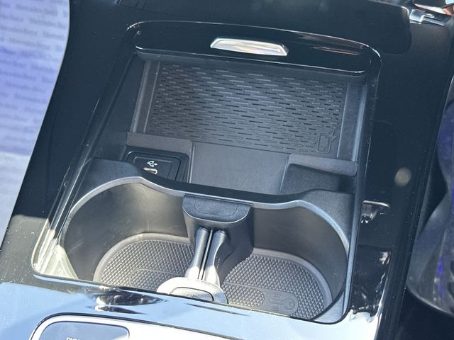MERCEDES BENZ CLA Shooting Brake
