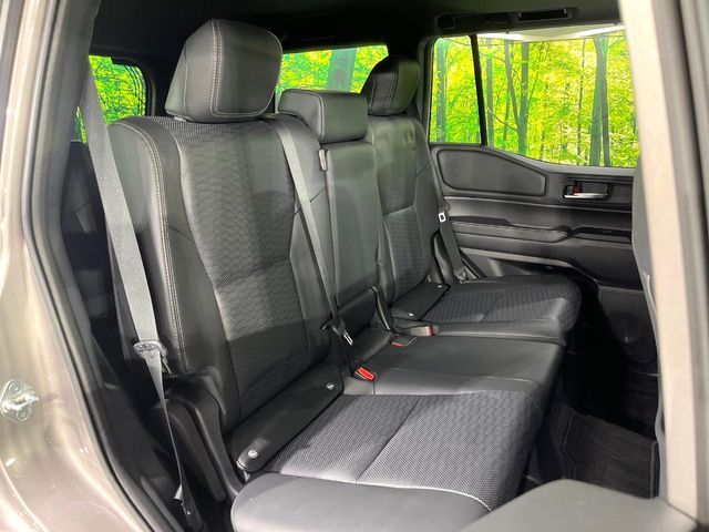 LANDCRUISER 250