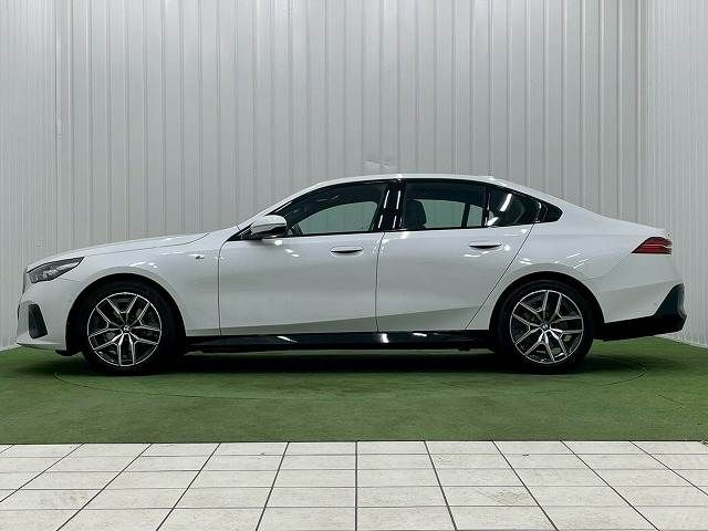 BMW 5series sedan