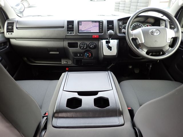 HIACE van 1.2t 2WD