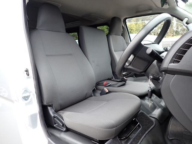 HIACE van 1.2t 2WD
