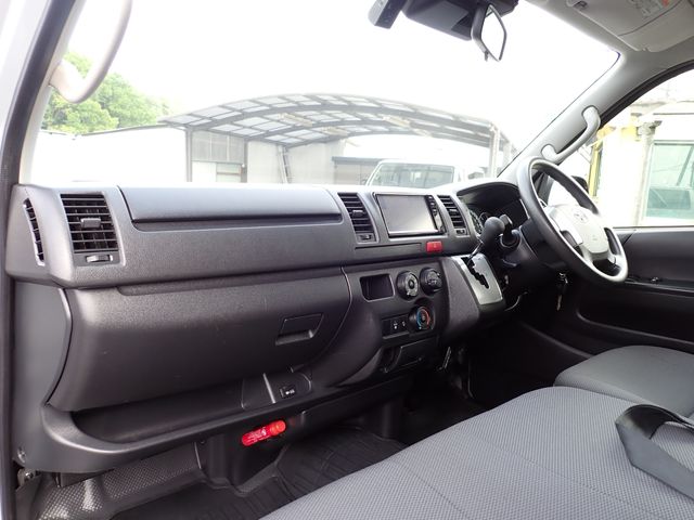 HIACE van 1.2t 2WD