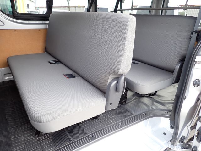 HIACE van 1.2t 2WD