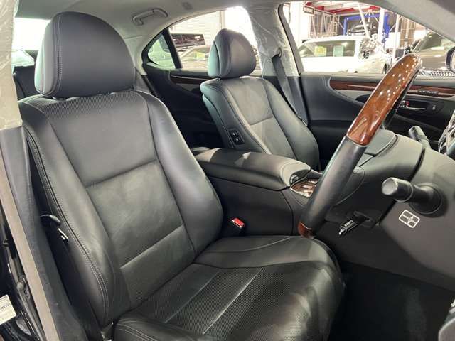 LEXUS LS460