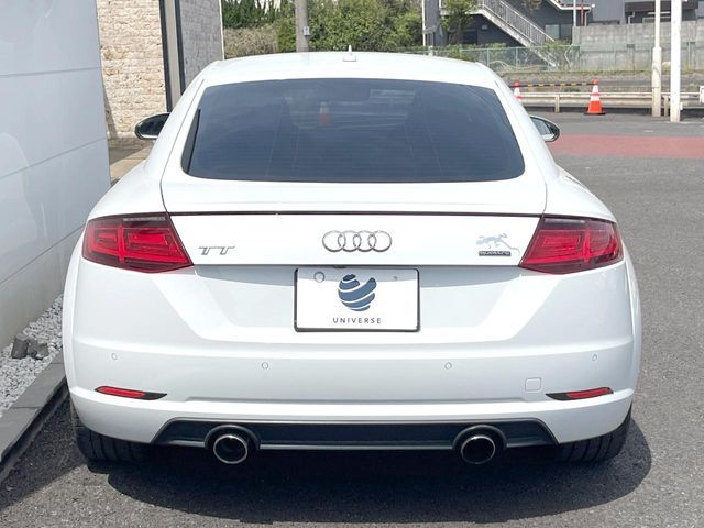 AUDI TT coupe