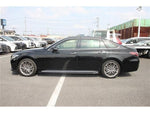 CROWN sedan hybrid