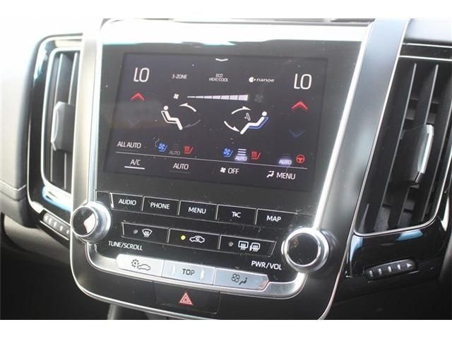 CROWN sedan hybrid