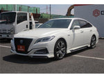 CROWN sedan hybrid