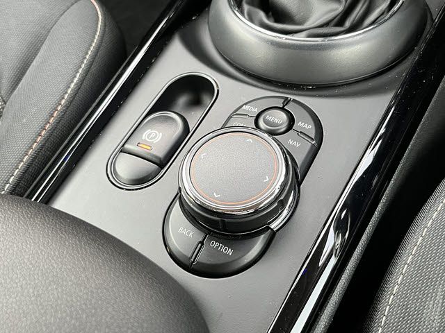 BMW MINI COOPER D CLUBMAN