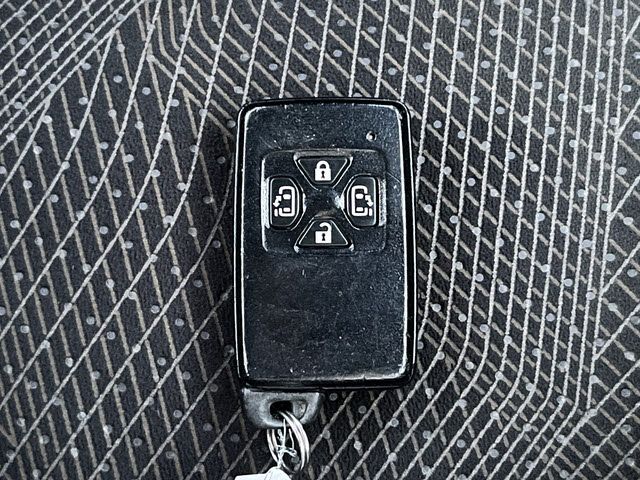 ESTIMA  4WD