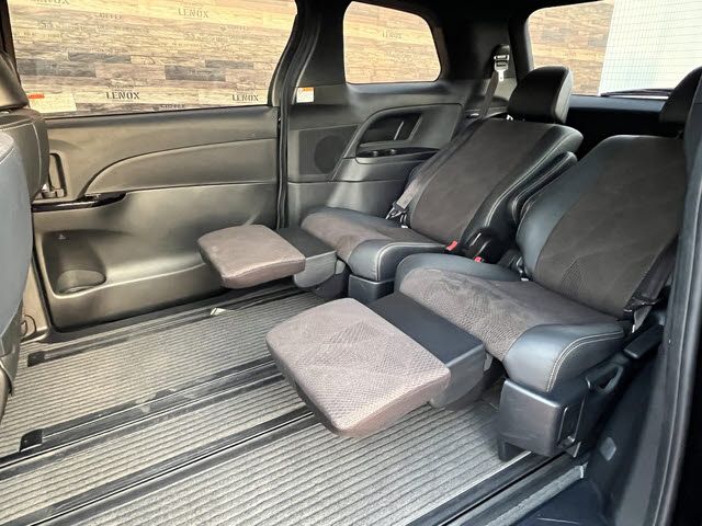 ESTIMA  4WD