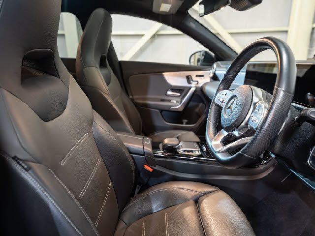 MERCEDES BENZ CLA Shooting Brake