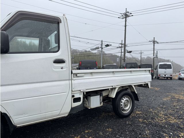CLIPPER truck
