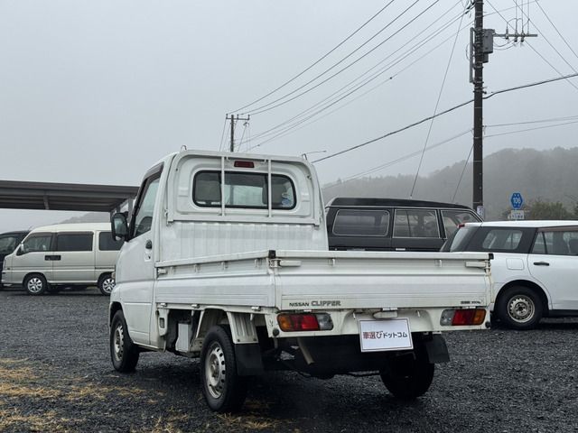 CLIPPER truck