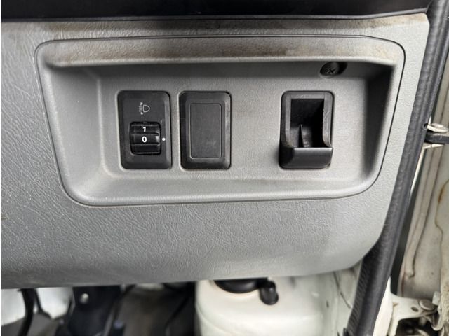CLIPPER truck