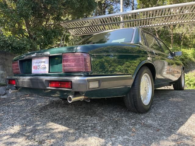 JAGUAR XJseries sedan