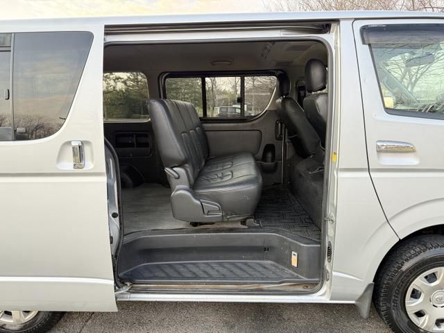 HIACE van 4WD