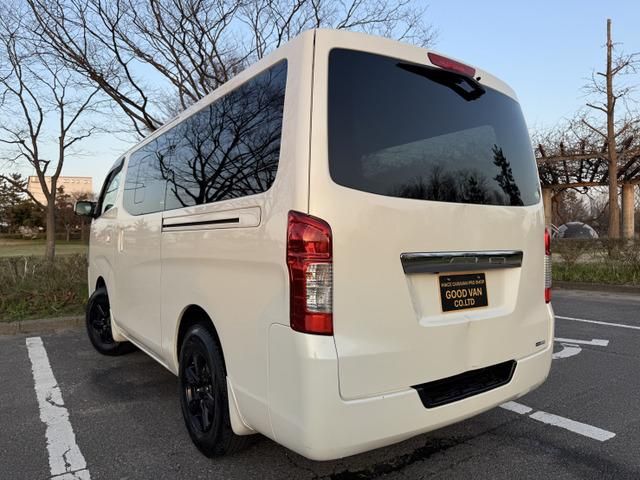 NV350 CARAVAN 4WD