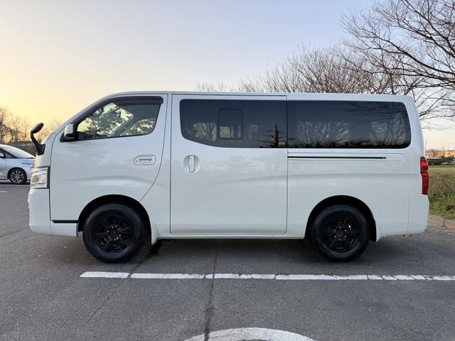 NV350 CARAVAN 4WD