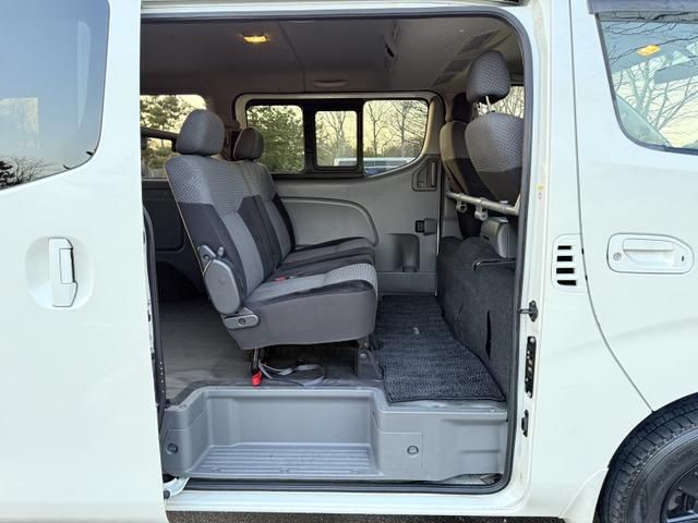 NV350 CARAVAN 4WD