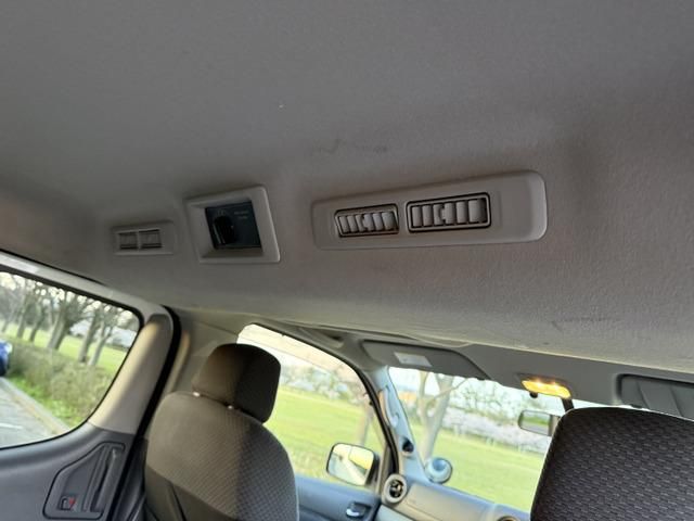 NV350 CARAVAN 4WD