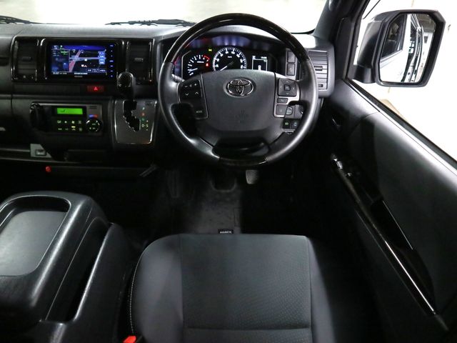 HIACE van 2WD