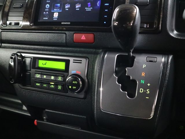 HIACE van 2WD