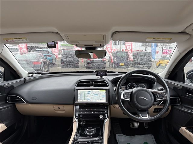 JAGUAR XEseries