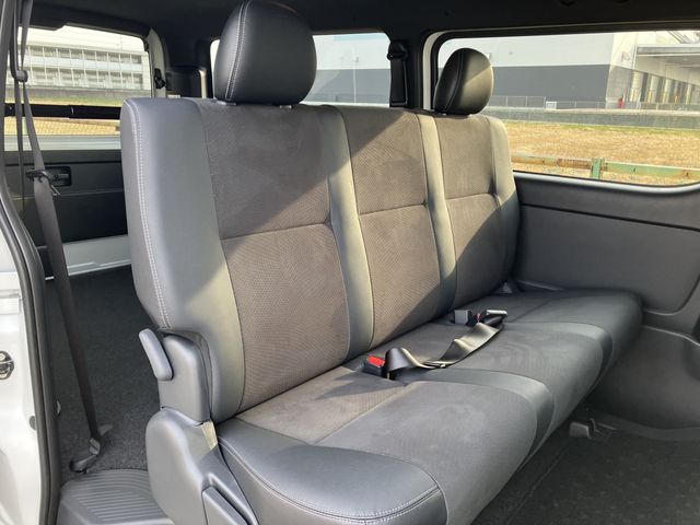 HIACE van 4WD