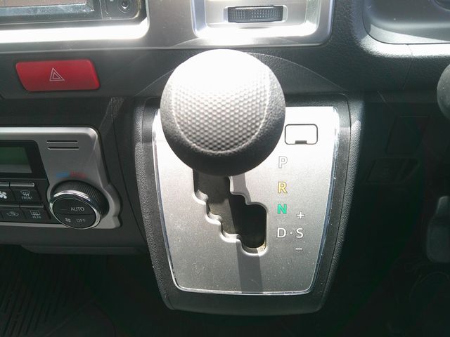 HIACE van 4WD