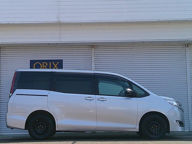 NOAH 4WD