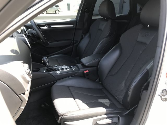 AUDI A3 Sedan
