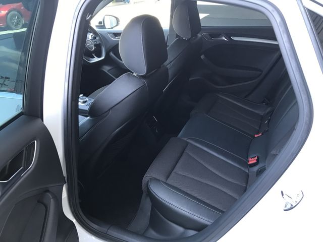 AUDI A3 Sedan