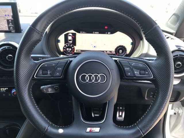 AUDI A3 Sedan