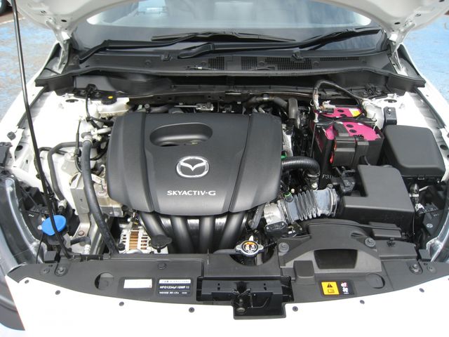 MAZDA2