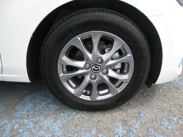 MAZDA2