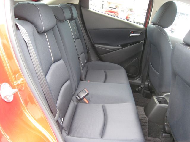 MAZDA2