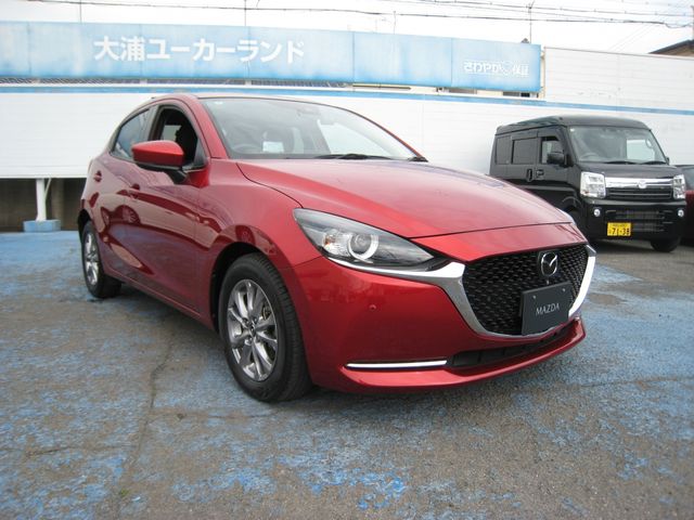 MAZDA2