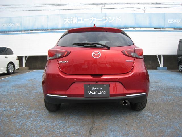 MAZDA2