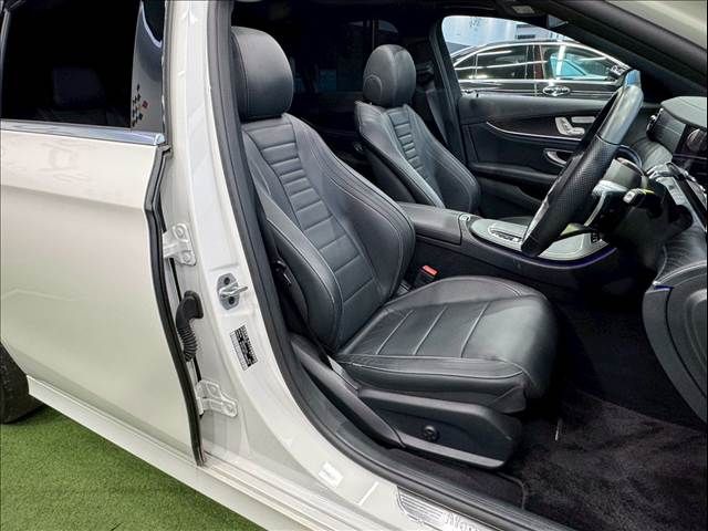 MERCEDES BENZ E class sedan