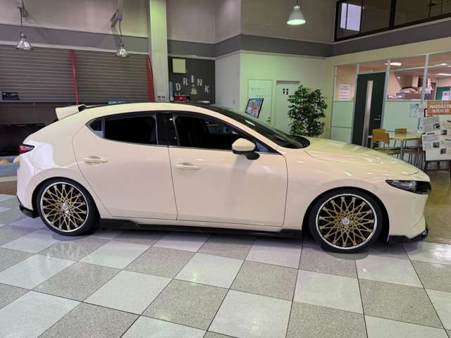 MAZDA3 FASTBACK