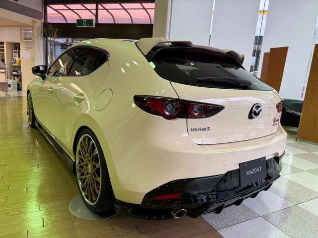 MAZDA3 FASTBACK